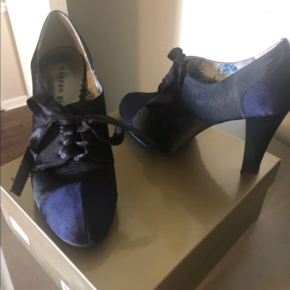 Madden Girl satin heels size 7.5